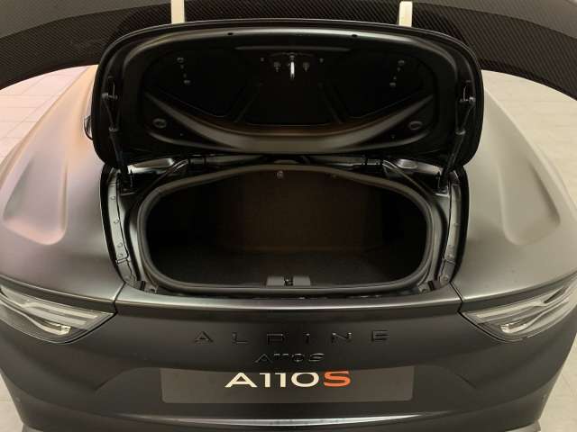 Fahrzeugbild eines Alpine A110