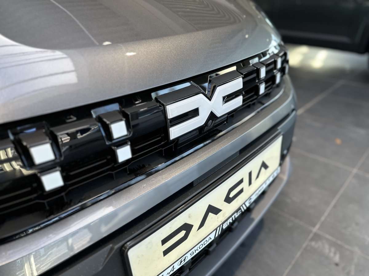 Fahrzeugbild eines Dacia Jogger