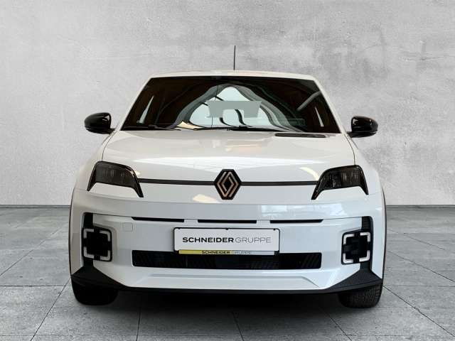 Fahrzeugbild eines Renault 5 E-TECH