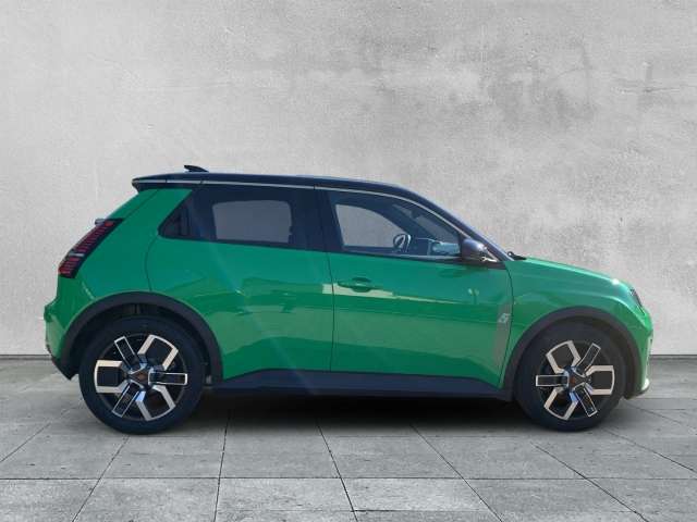 Fahrzeugbild eines Renault 5 E-TECH