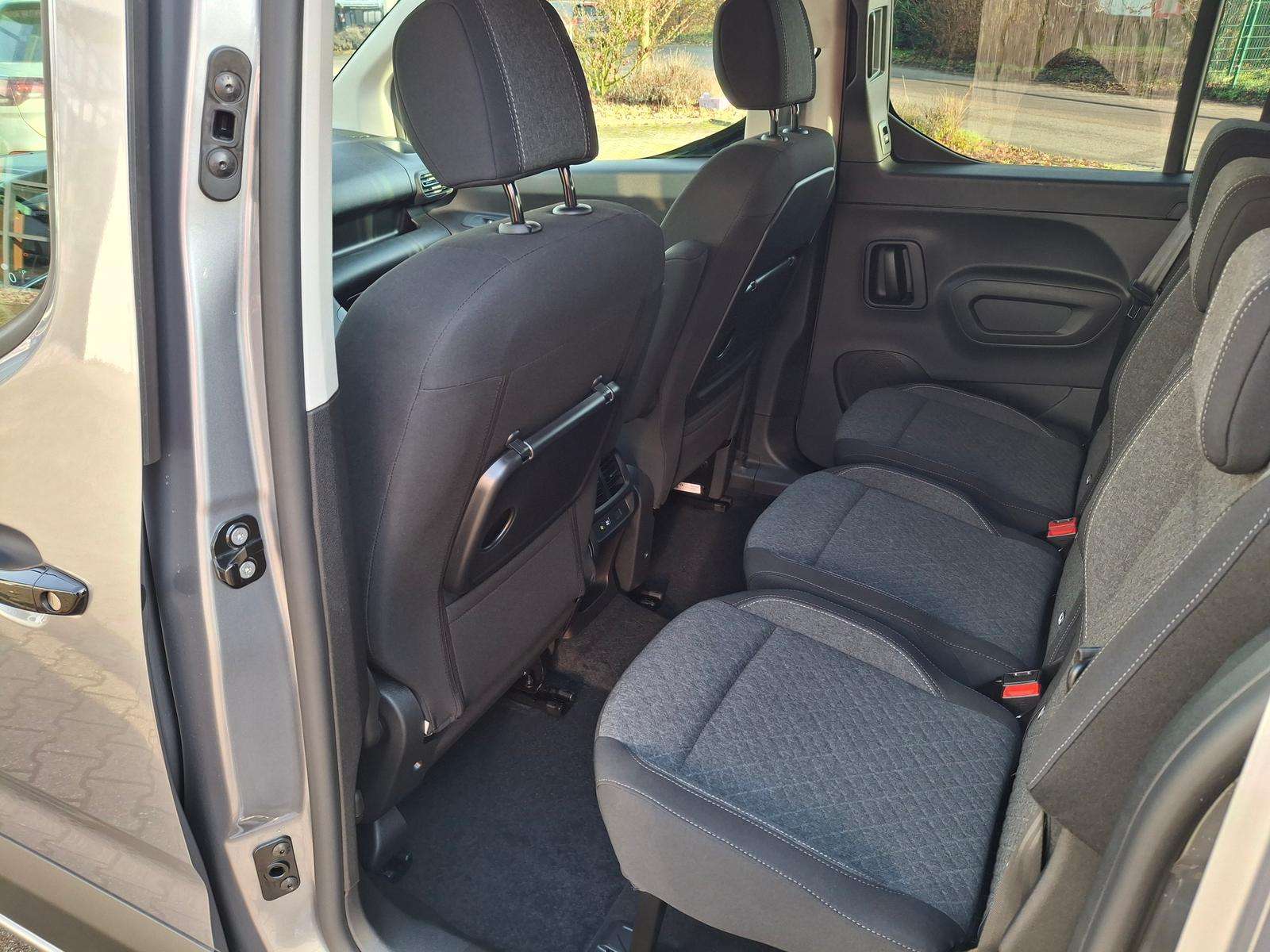 Fahrzeugbild eines Opel Combo Life