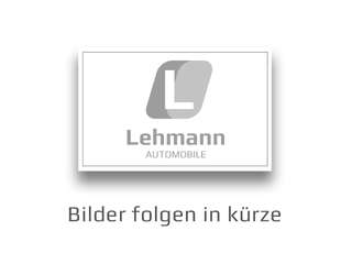 Schräge Frontansicht auf einen Jeep Wrangler , freigestellt