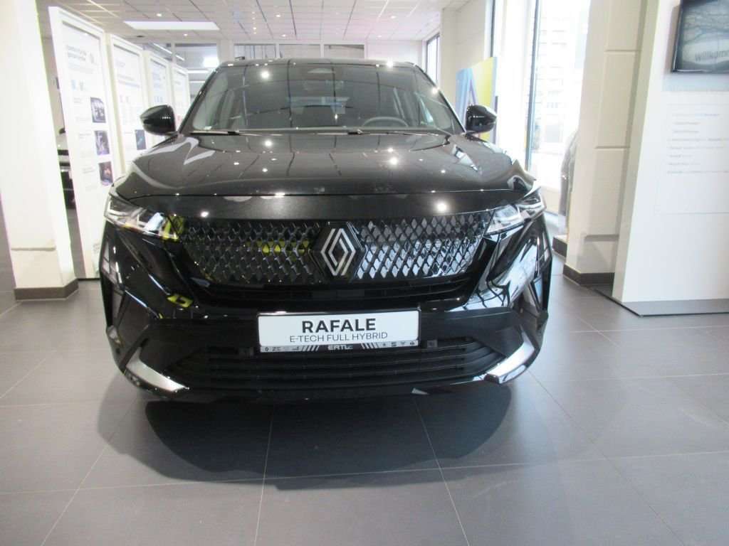 Fahrzeugbild eines Renault Rafale