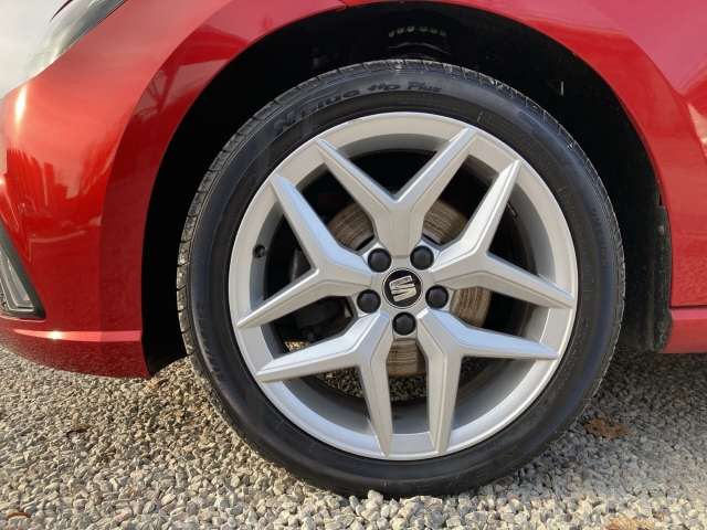 Fahrzeugbild eines SEAT Ibiza