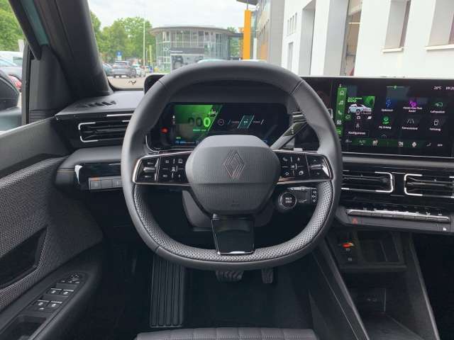 Fahrzeugbild eines Renault 4 E-TECH