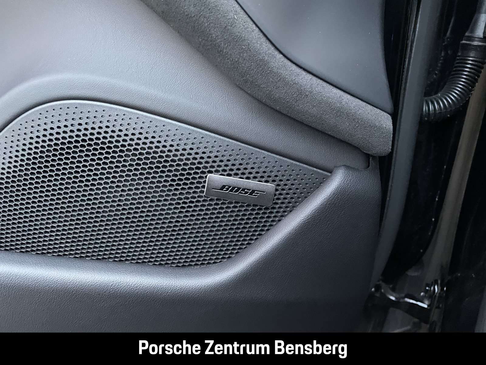 Fahrzeugbild eines Porsche Taycan