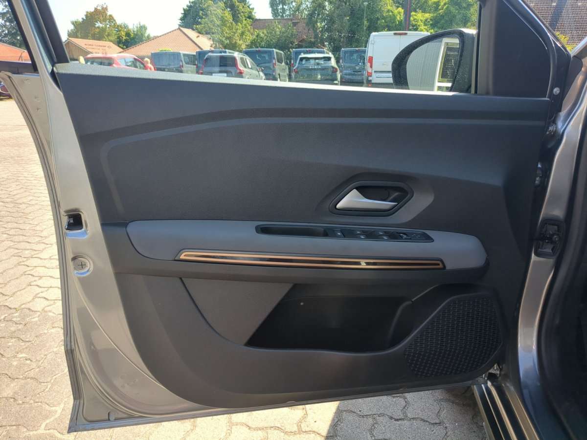 Fahrzeugbild eines Dacia Sandero