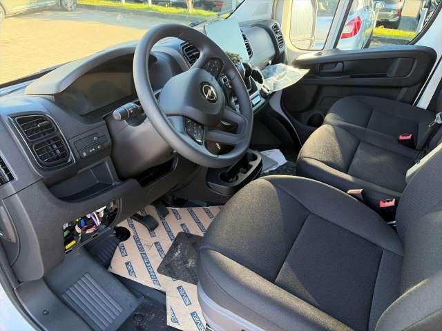 Fahrzeugbild eines Opel Movano