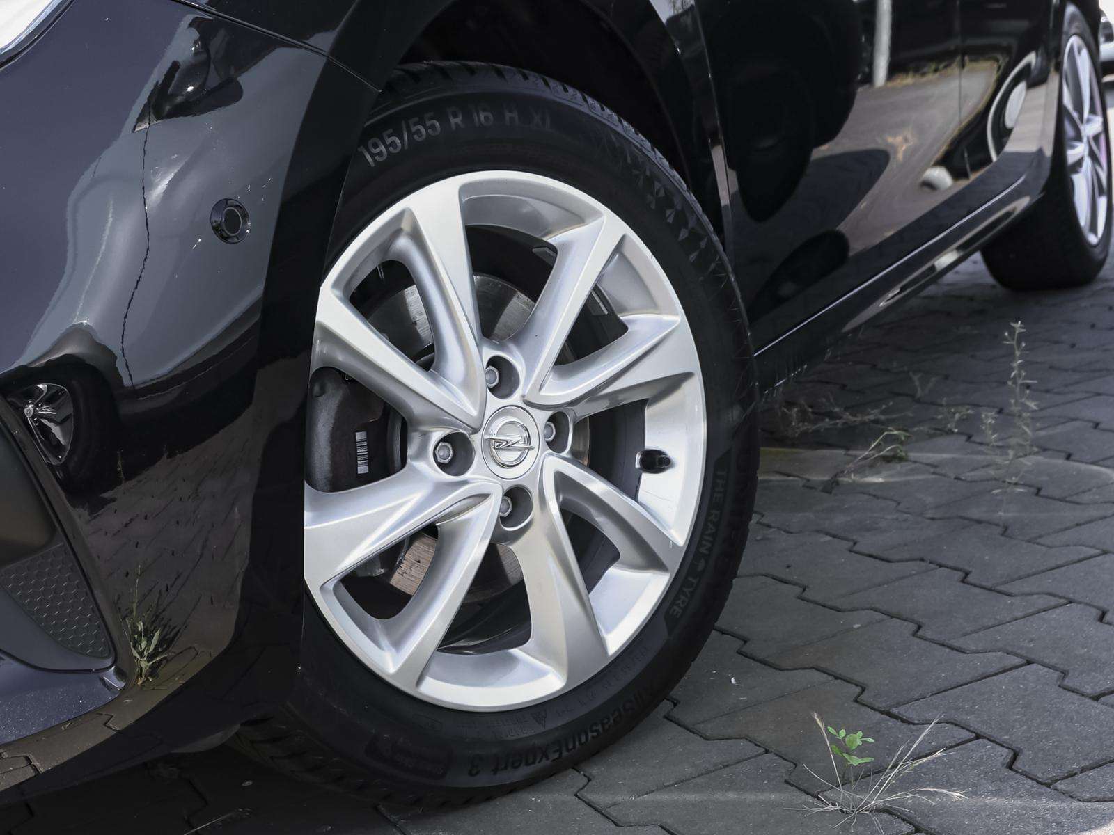 Fahrzeugbild eines Opel Corsa