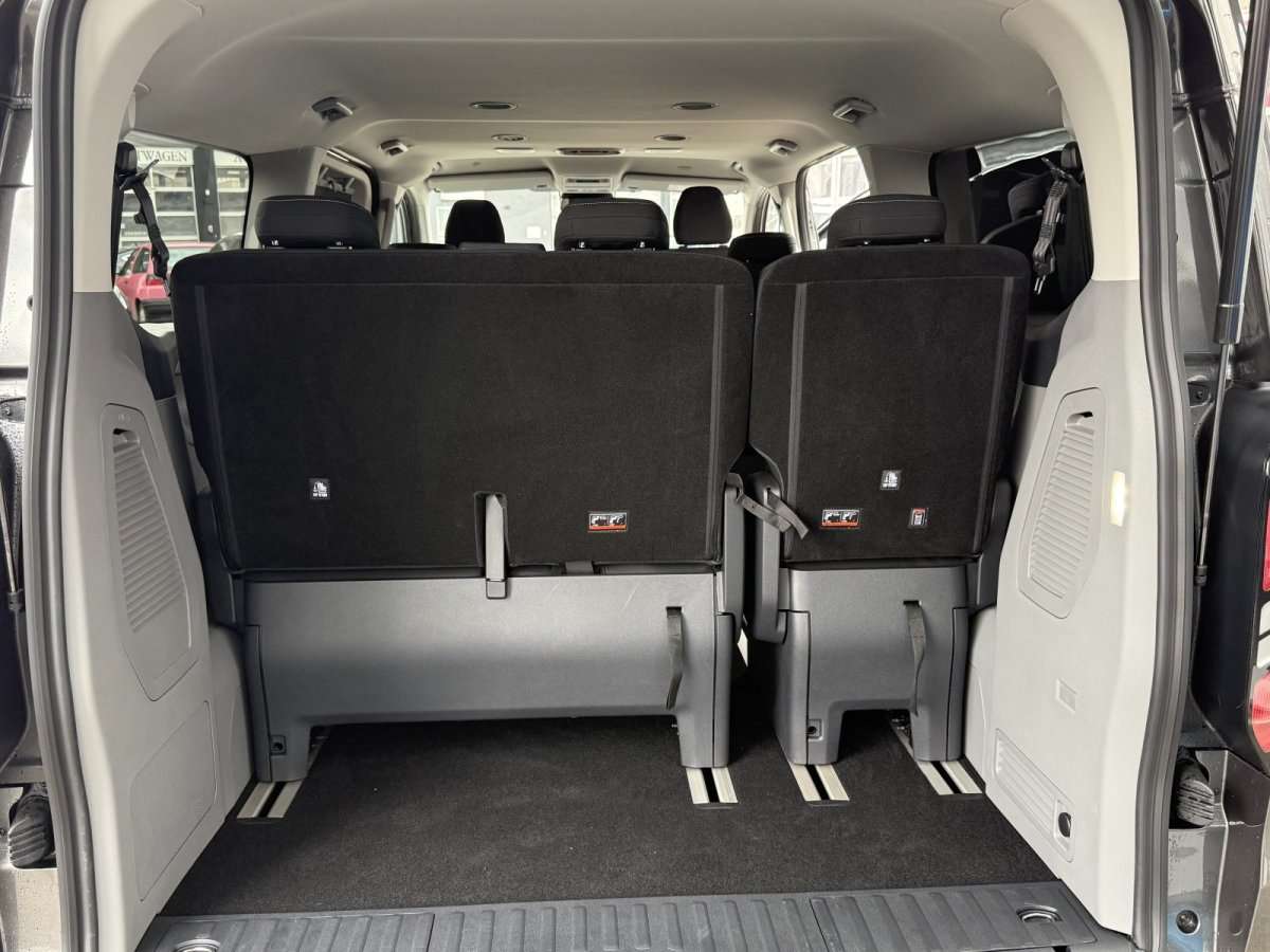 Fahrzeugbild eines Ford Tourneo Custom