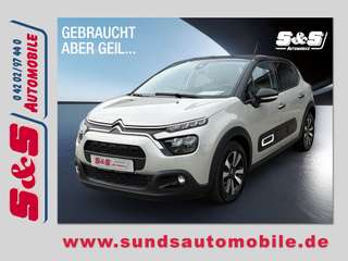 Schräge Frontansicht auf einen Citroën C3 , freigestellt