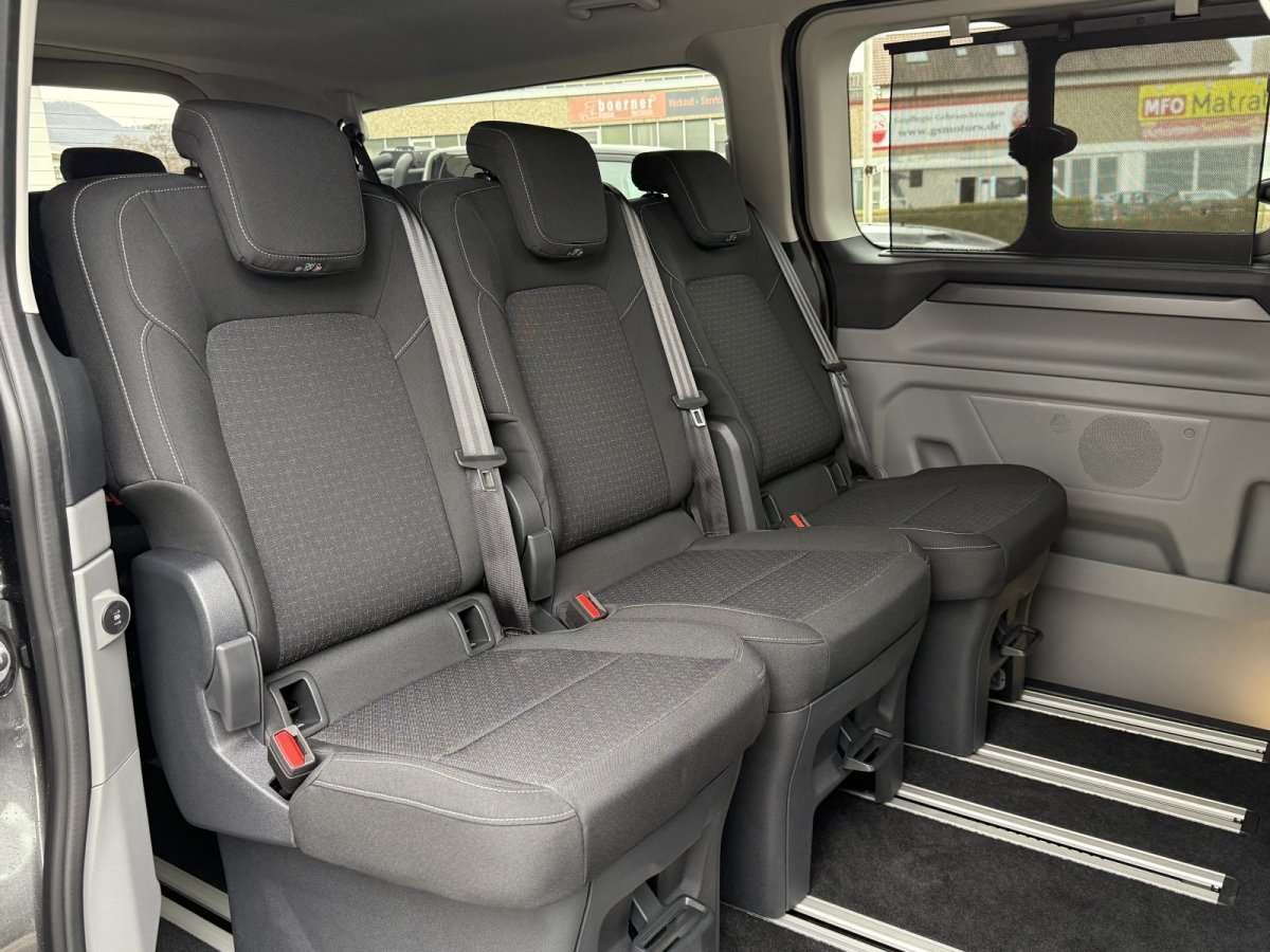 Fahrzeugbild eines Ford Tourneo Custom