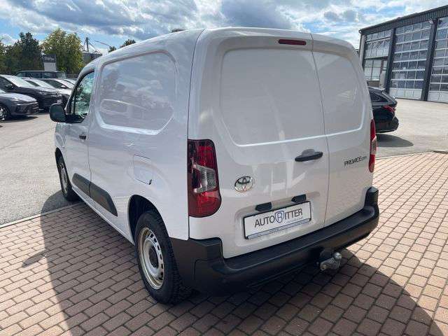Fahrzeugbild eines Toyota Proace City
