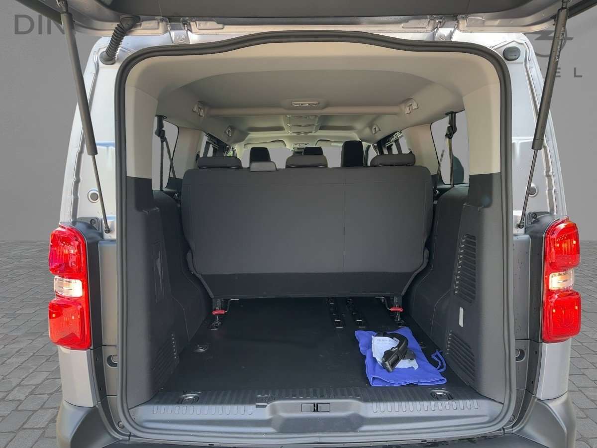 Fahrzeugbild eines Opel Vivaro