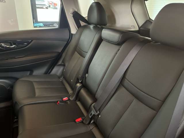 Fahrzeugbild eines Nissan X-TRAIL