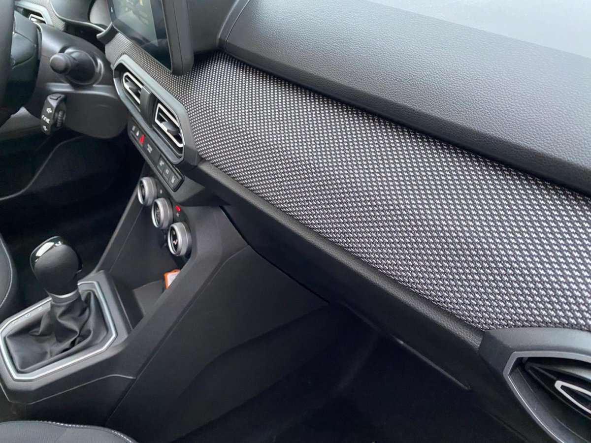 Fahrzeugbild eines Dacia Sandero