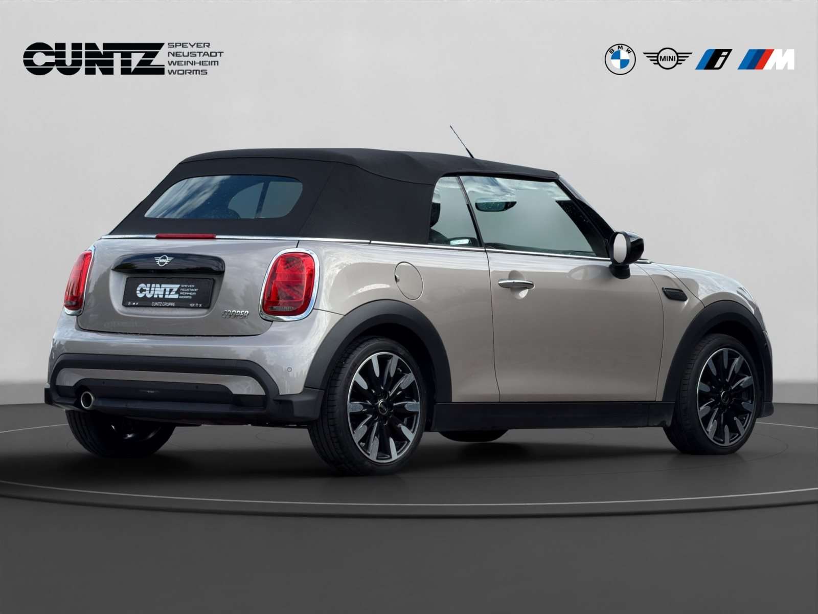 Fahrzeugbild eines MINI COOPER
