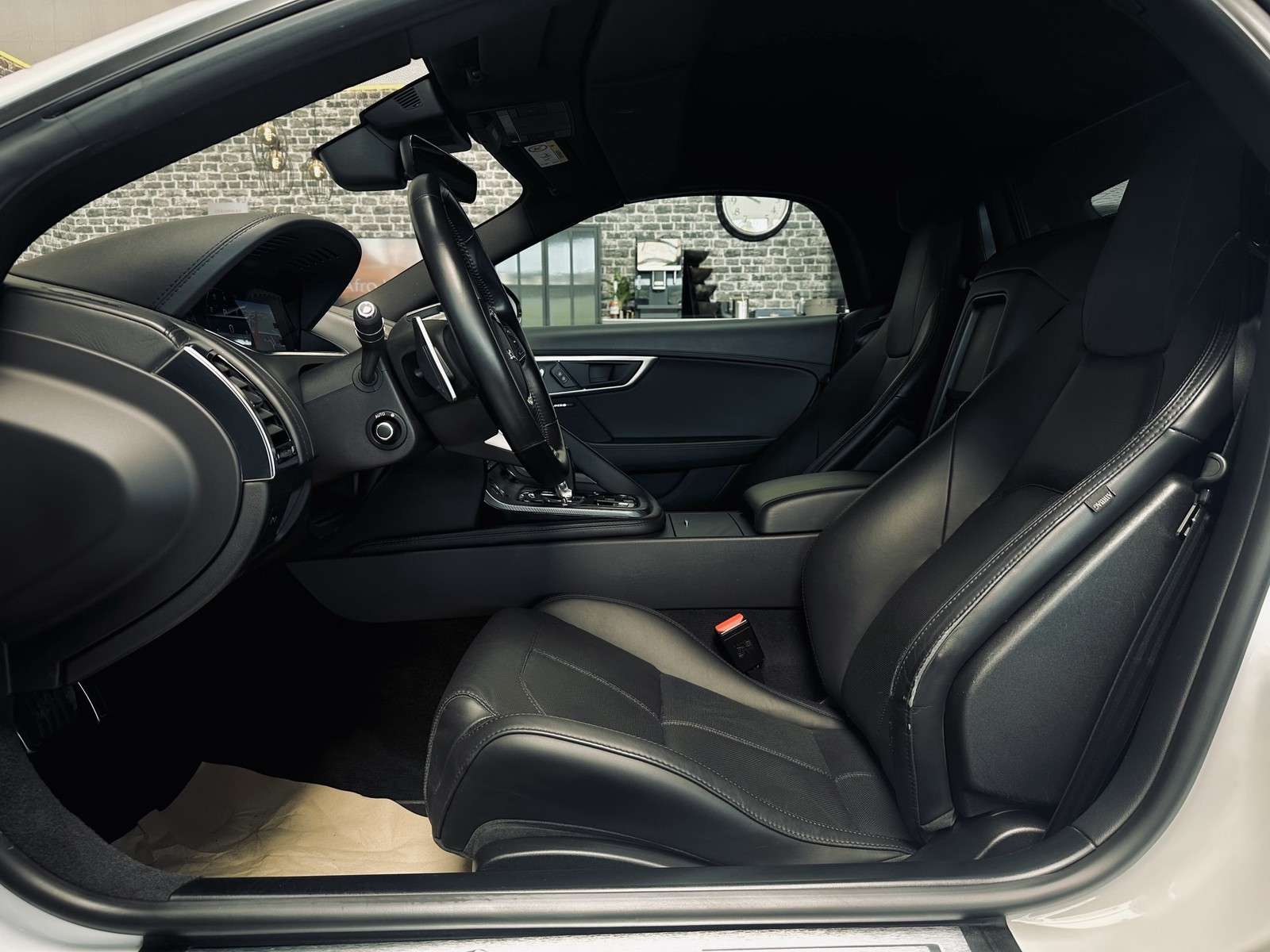 Fahrzeugbild eines Jaguar F-Type
