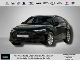 Schräge Frontansicht auf einen Audi A3 , freigestellt