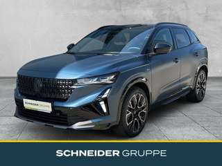 Schräge Frontansicht auf einen Renault Austral , freigestellt