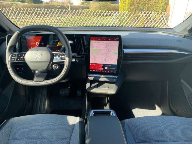 Fahrzeugbild eines Renault Scenic E-TECH