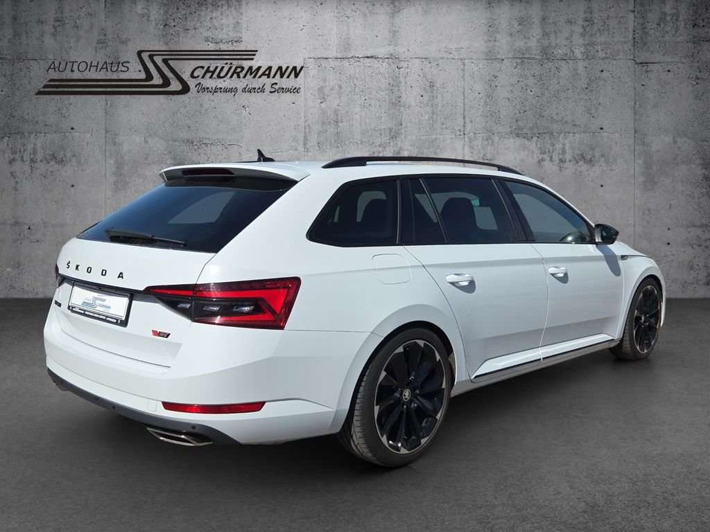 Fahrzeugbild eines Skoda Superb