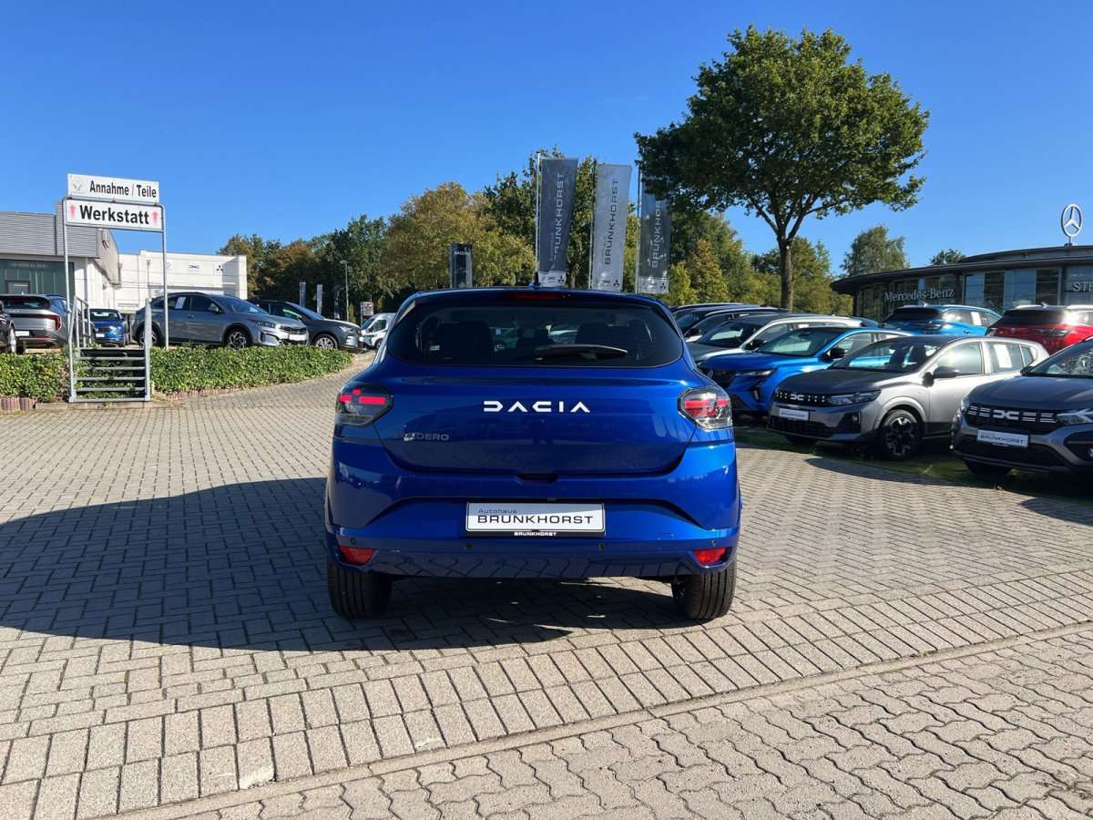 Fahrzeugbild eines Dacia Sandero