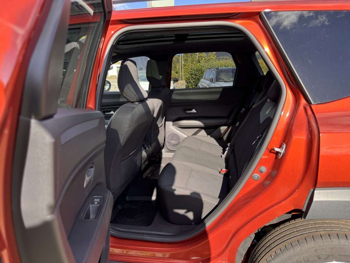 Fahrzeugbild eines Dacia Bigster