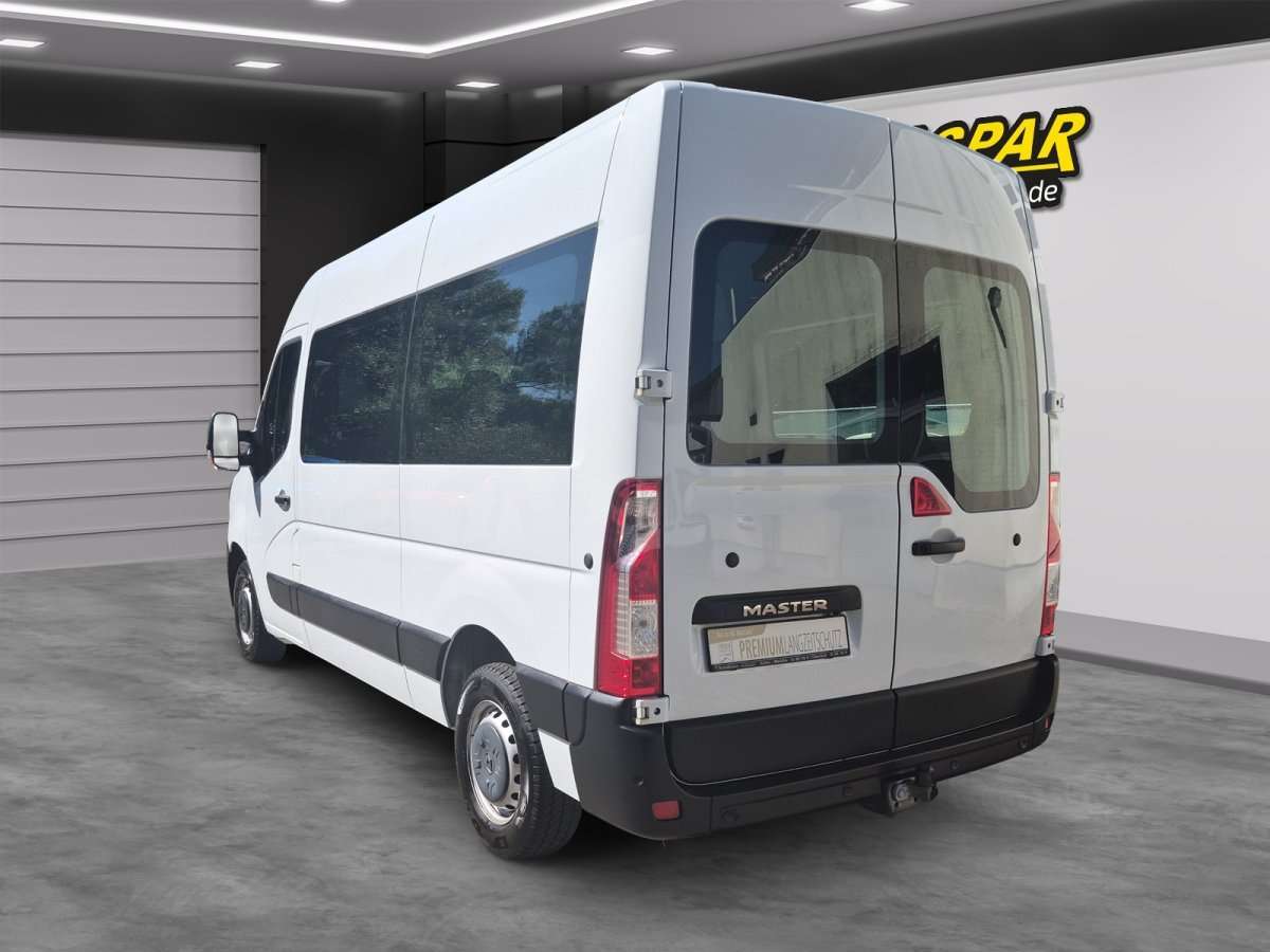 Fahrzeugbild eines Renault Master
