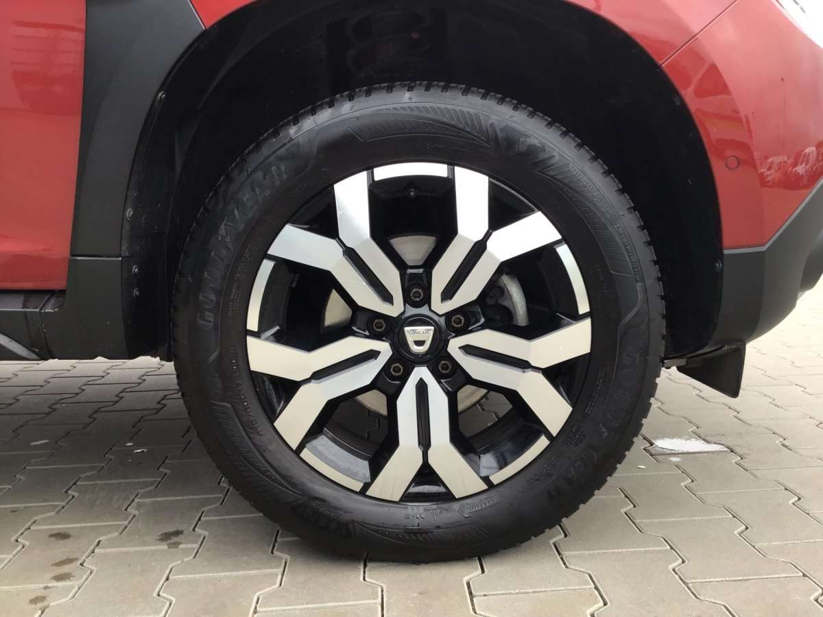 Fahrzeugbild eines Dacia Duster