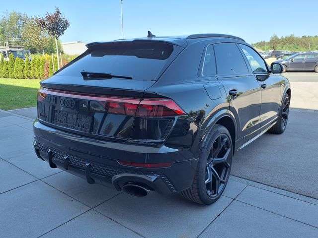 Fahrzeugbild eines Audi RS Q8