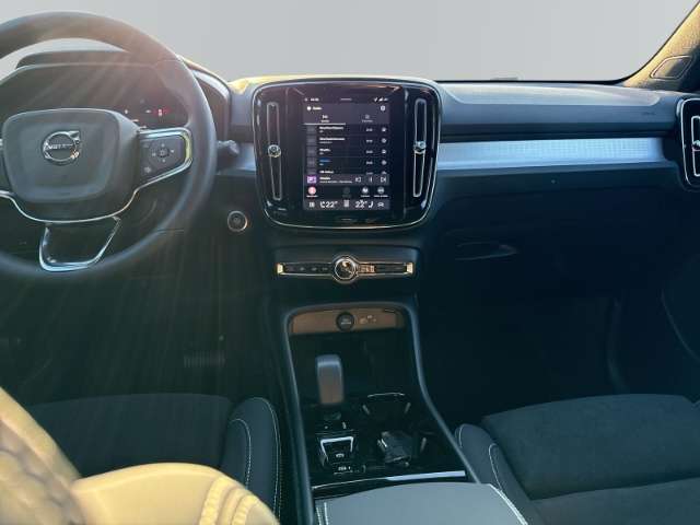 Fahrzeugbild eines Volvo XC40