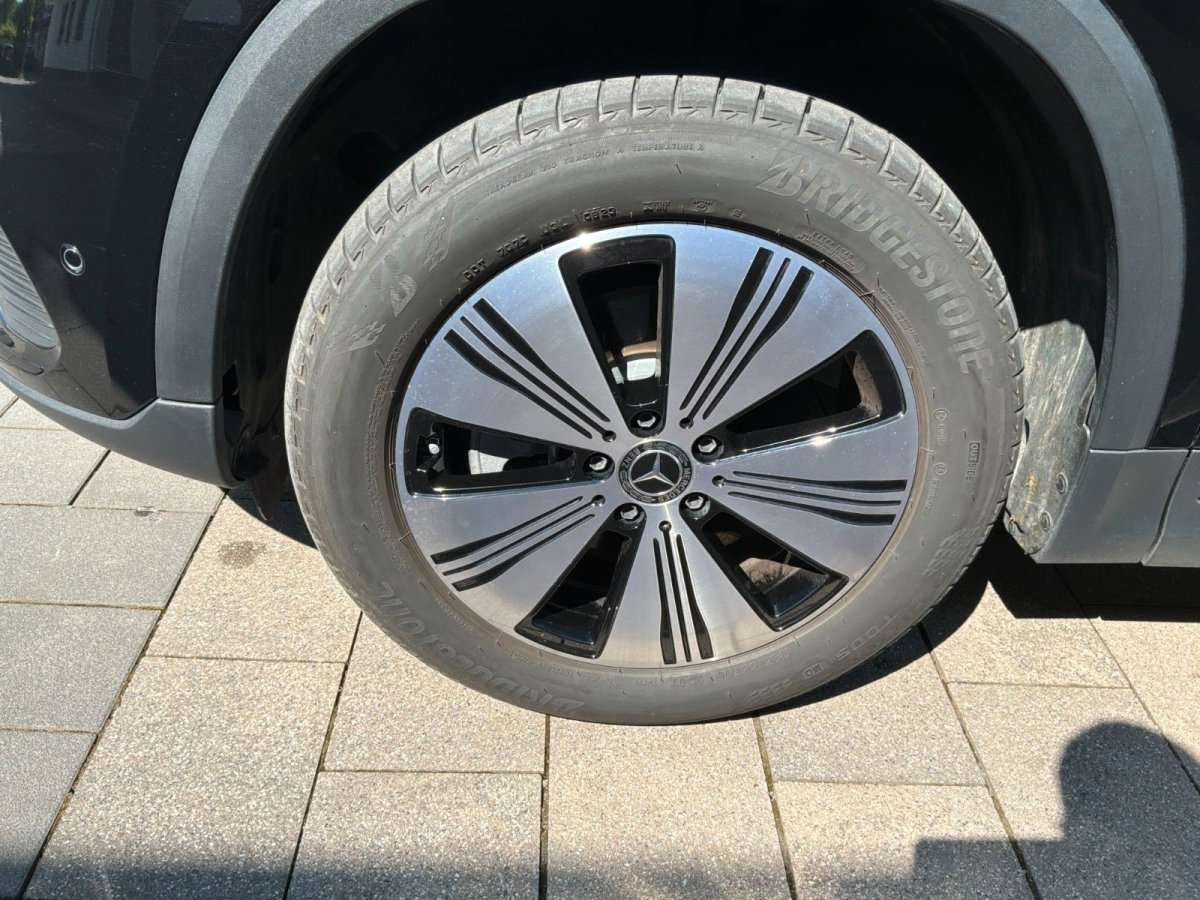 Fahrzeugbild eines Mercedes-Benz EQA