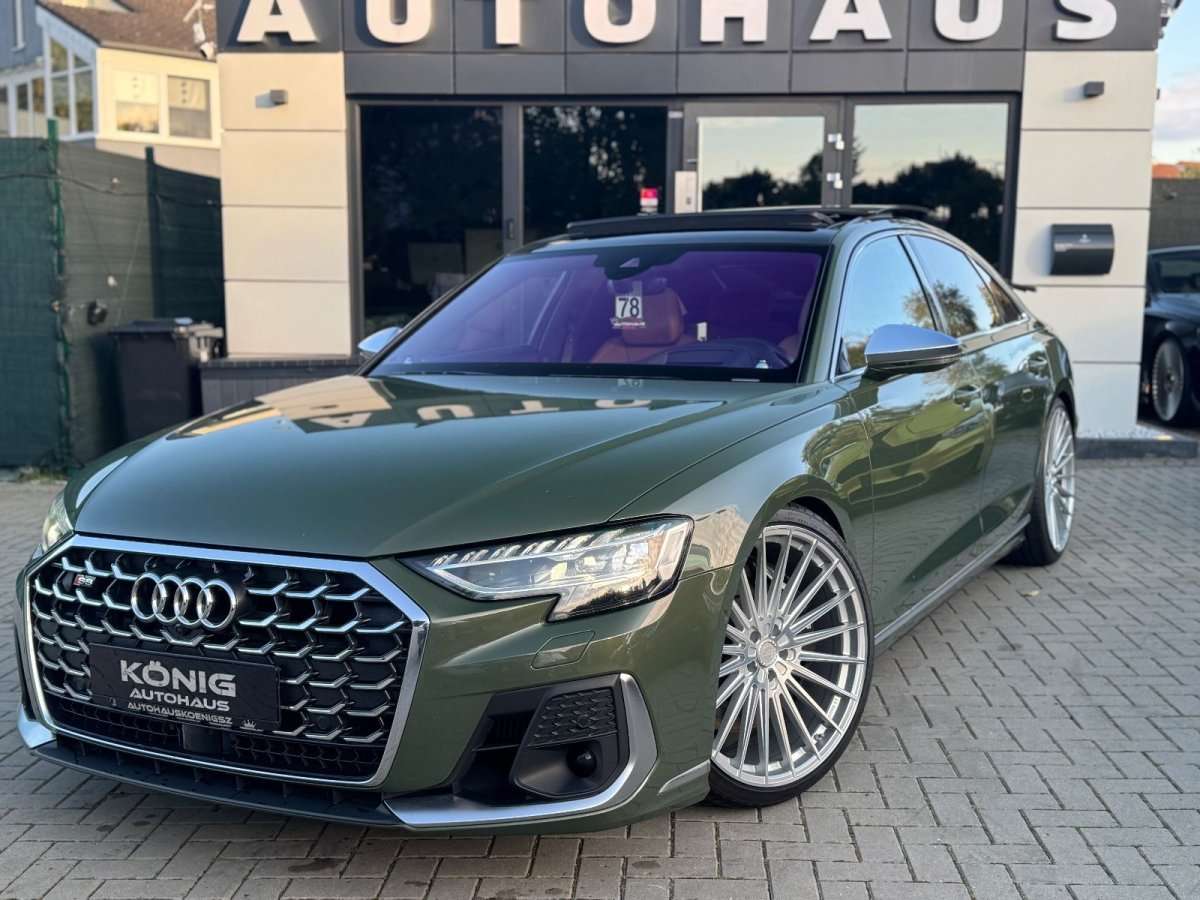 Fahrzeugbild eines Audi S8