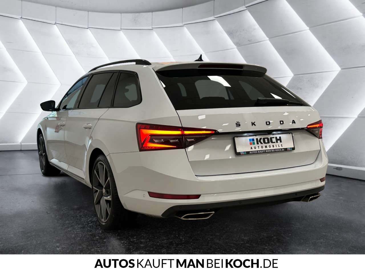 Fahrzeugbild eines Skoda Superb