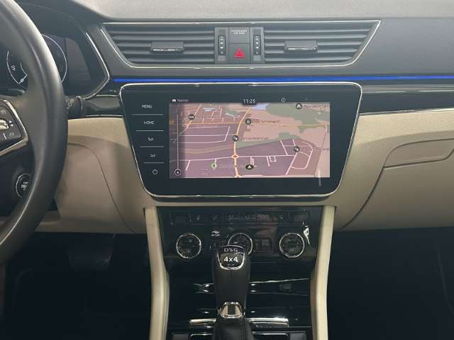 Fahrzeugbild eines Skoda Superb