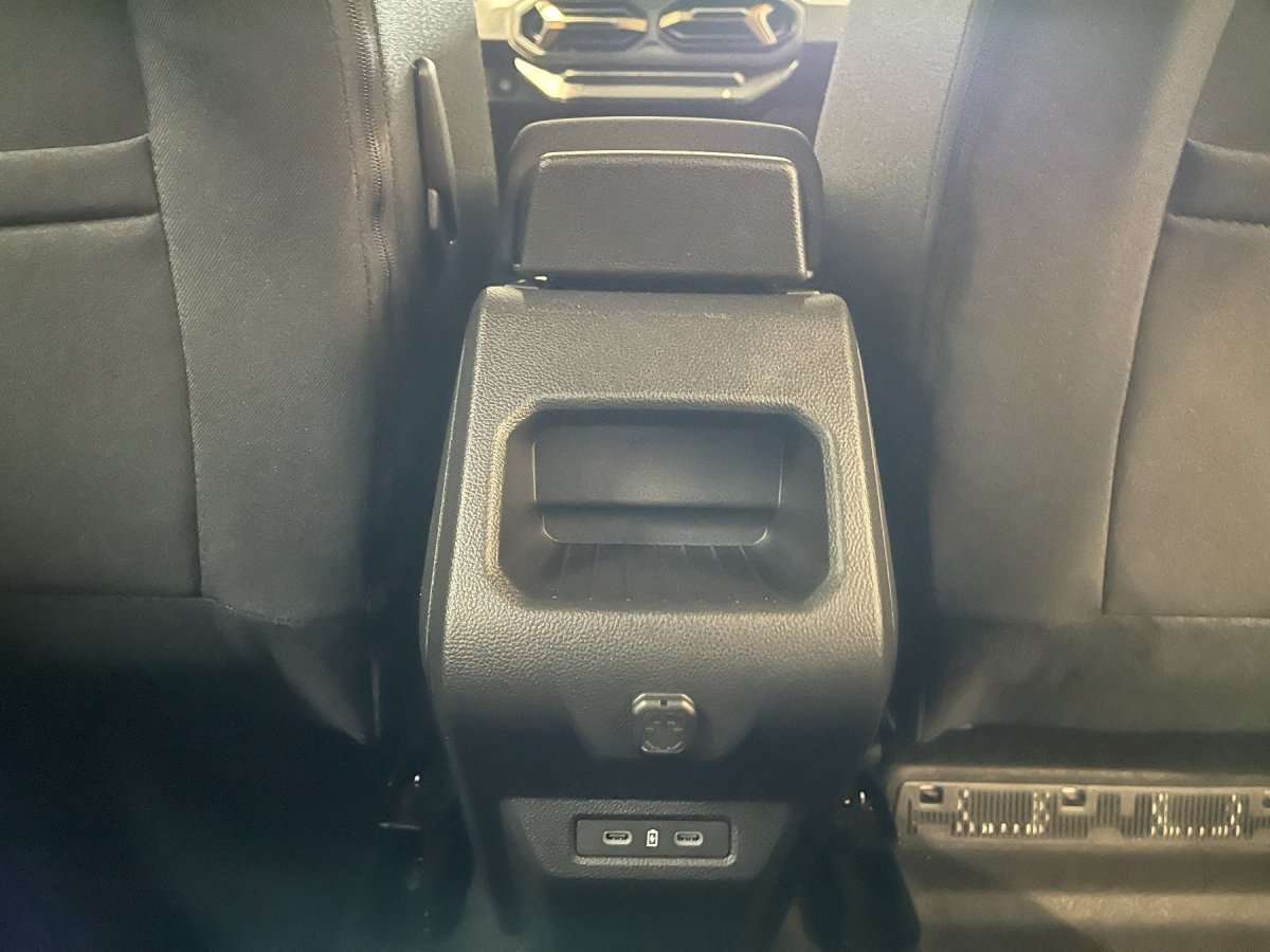 Fahrzeugbild eines Dacia Duster