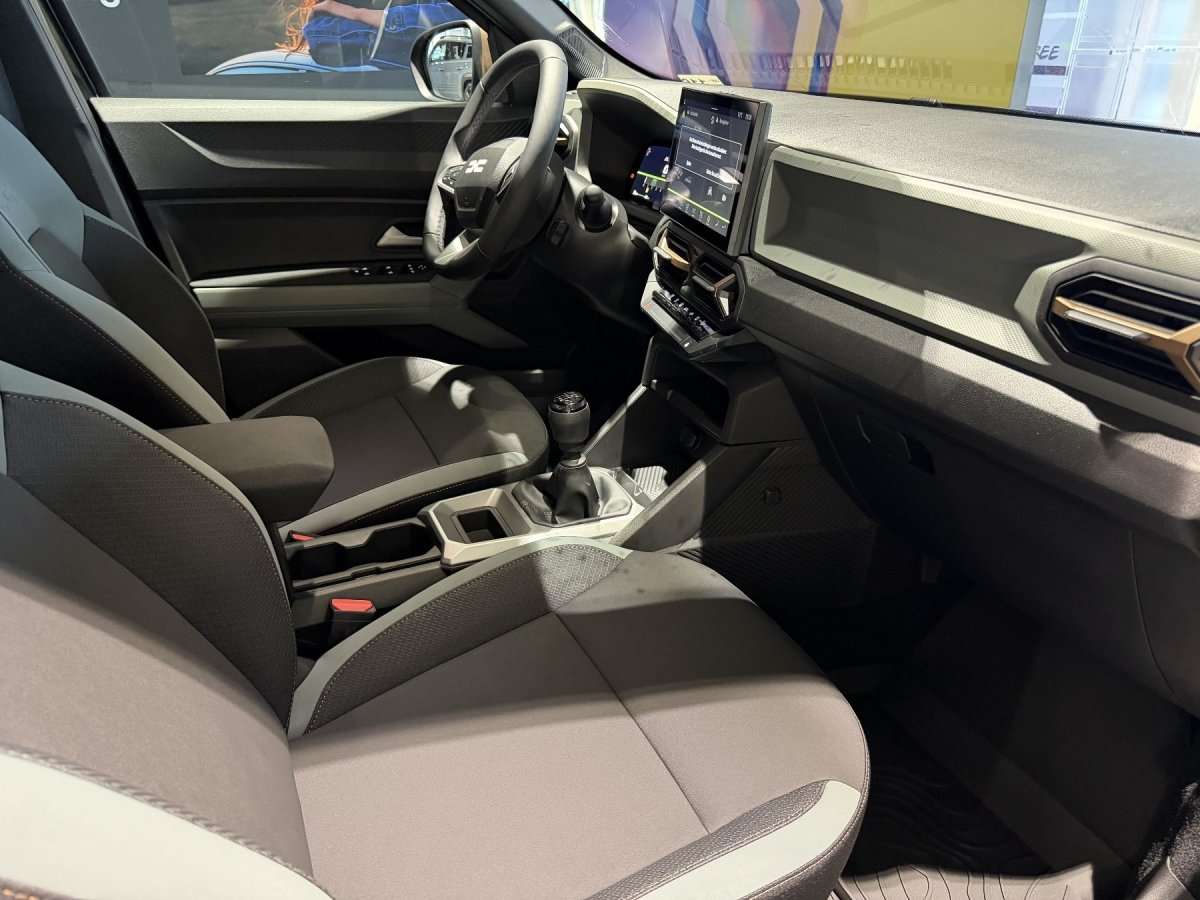 Fahrzeugbild eines Dacia Bigster