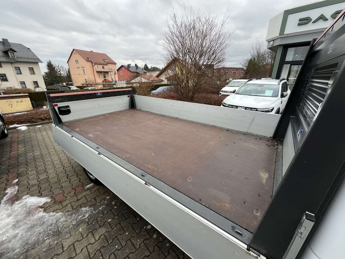 Fahrzeugbild eines Renault Master