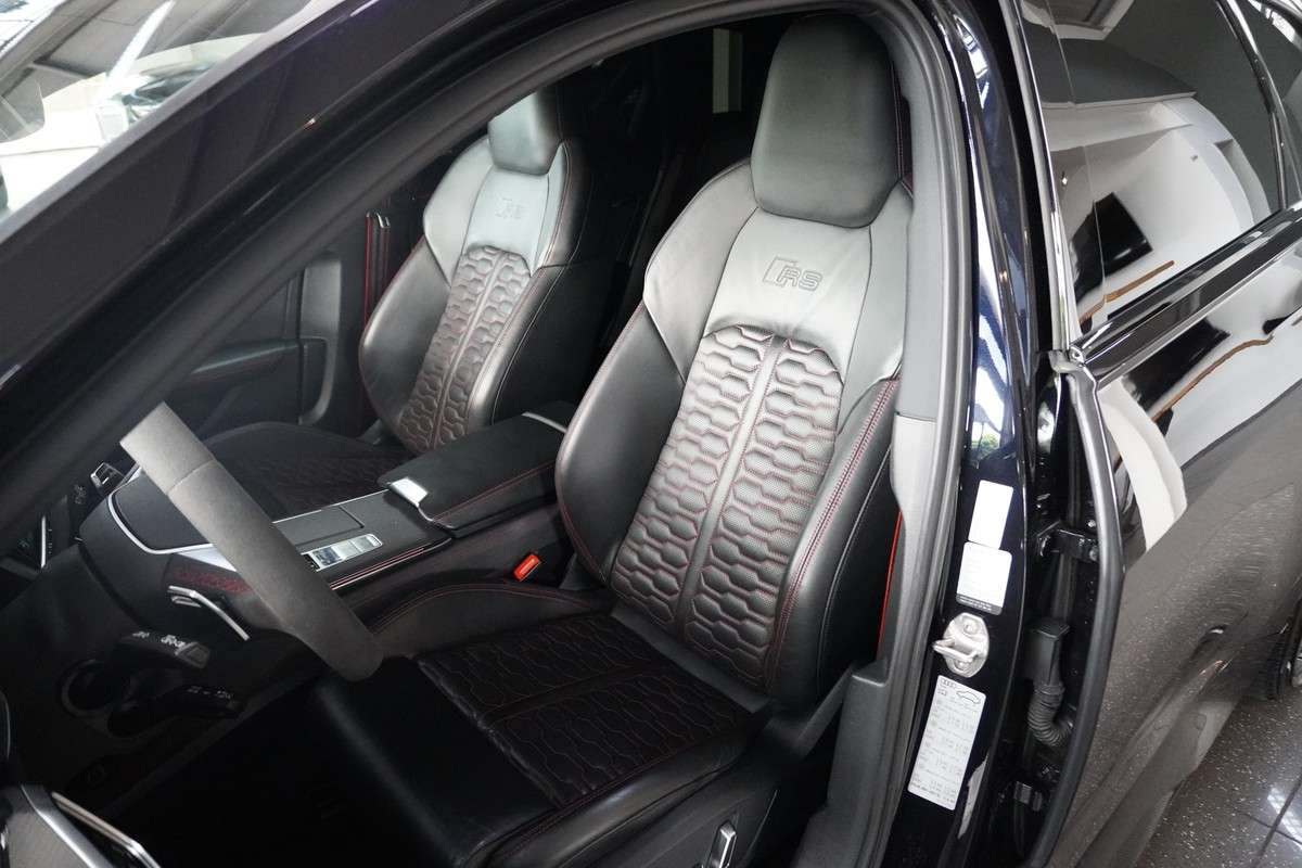 Fahrzeugbild eines Audi RS6
