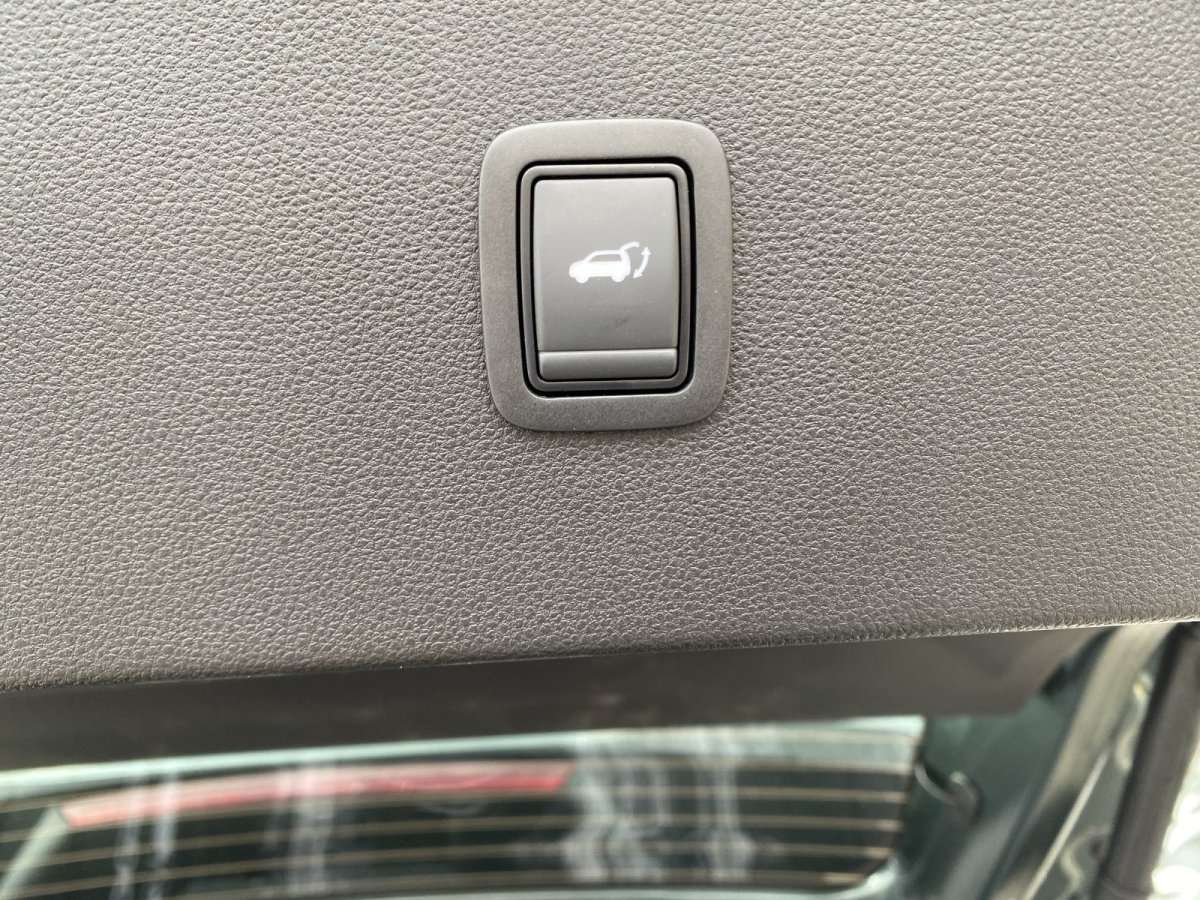 Fahrzeugbild eines Dacia Bigster