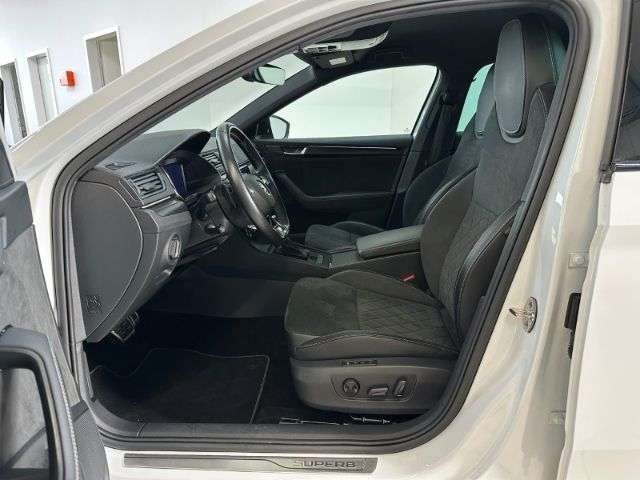 Fahrzeugbild eines Skoda Superb