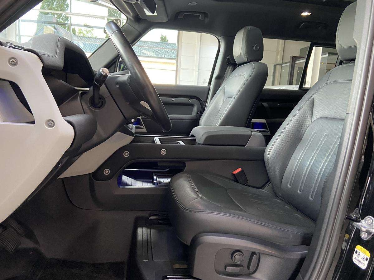 Fahrzeugbild eines Land Rover Defender