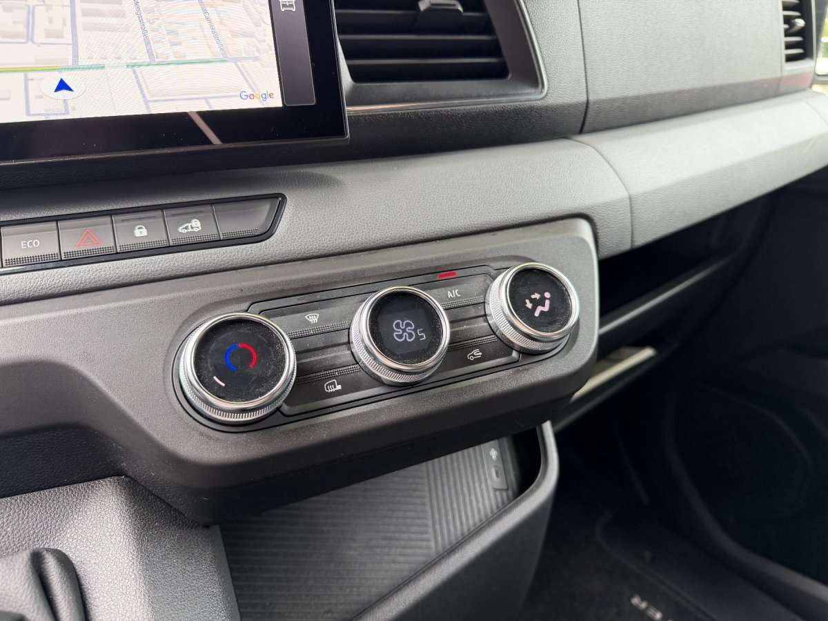 Fahrzeugbild eines Renault Master