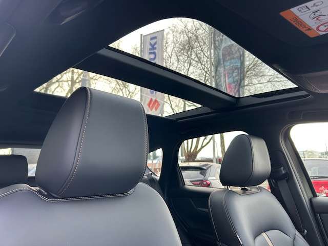 Fahrzeugbild eines Mazda CX-60