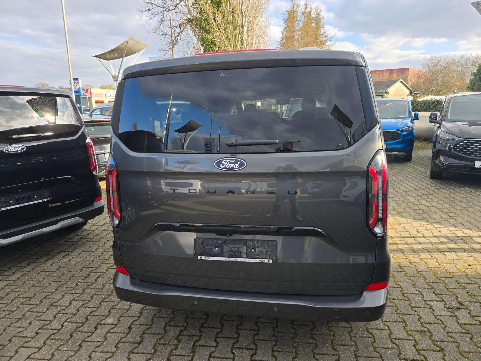 Fahrzeugbild eines Ford Tourneo Custom