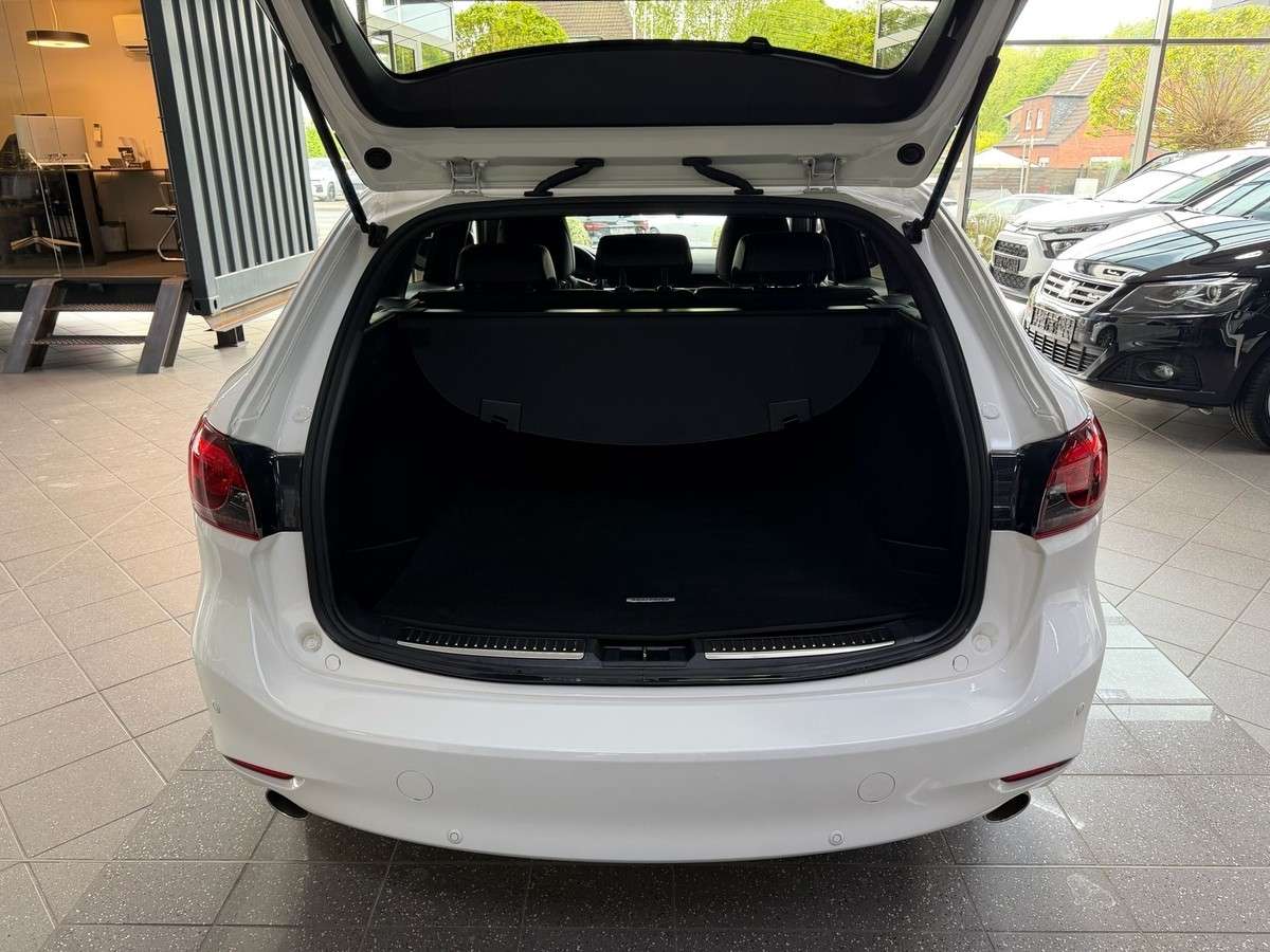 Fahrzeugbild eines Mazda Mazda6