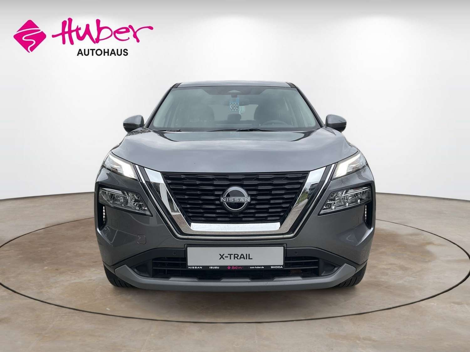 Fahrzeugbild eines Nissan X-TRAIL