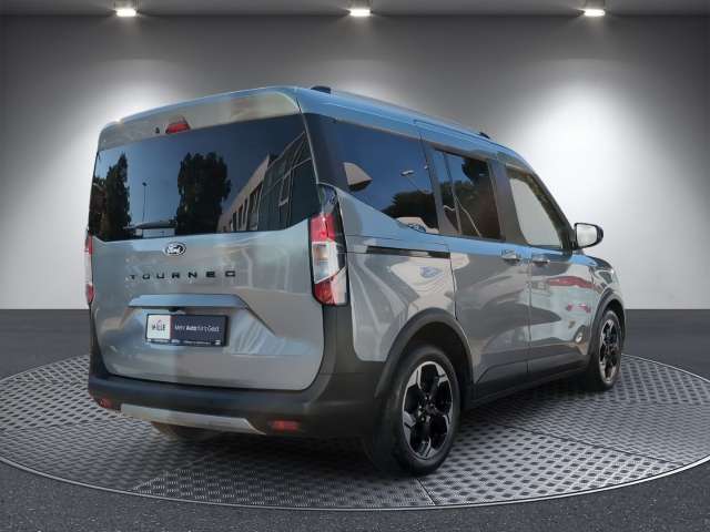 Fahrzeugbild eines Ford Tourneo Courier