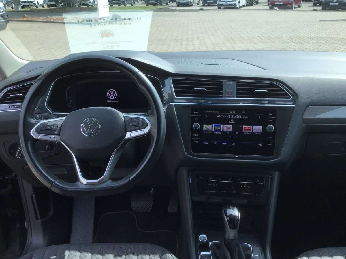 Fahrzeugbild eines Volkswagen Tiguan Allspace